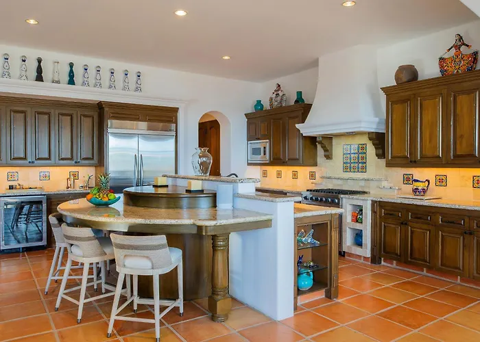 Villa Amazing 5bd Del Mar With Full Staff And Steps From The San José del Cabo