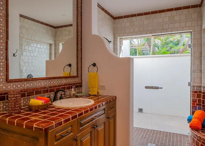 Amazing 5bd Del Mar With Full Staff And Steps From The Villa