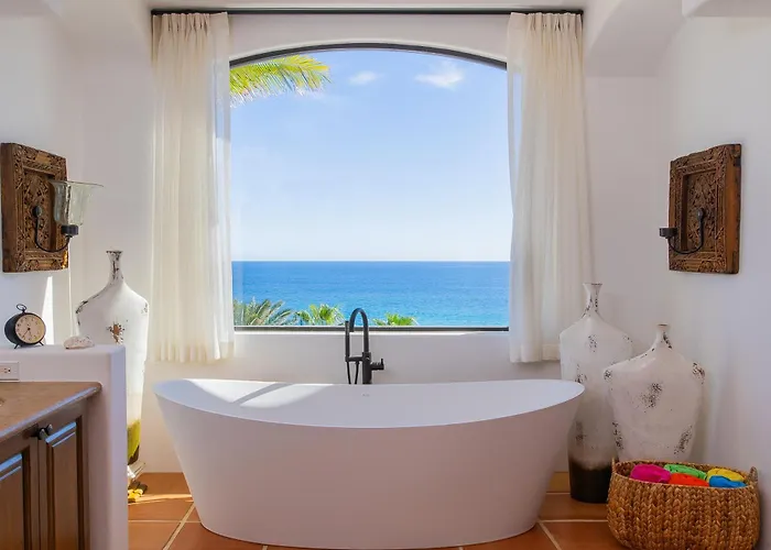 Villa Amazing 5bd Del Mar With Full Staff And Steps From The San José del Cabo