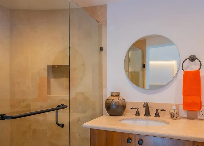 Amazing 5bd Del Mar With Full Staff And Steps From The *