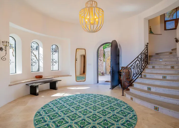 Villa Amazing 5bd Del Mar With Full Staff And Steps From The