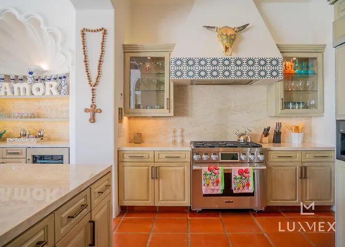 Villa Amazing 5bd Del Mar With Full Staff And Steps From The