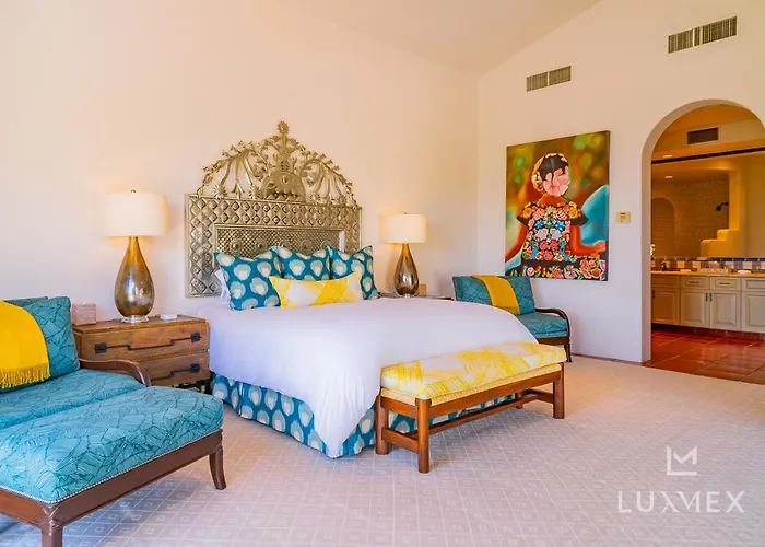 Amazing 5bd Del Mar With Full Staff And Steps From The *