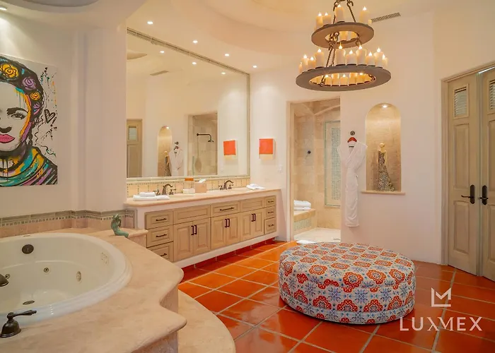 Amazing 5bd Del Mar With Full Staff And Steps From The Villa *