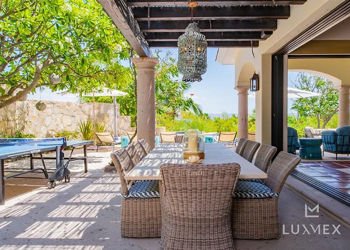 Amazing 5bd Del Mar With Full Staff And Steps From The